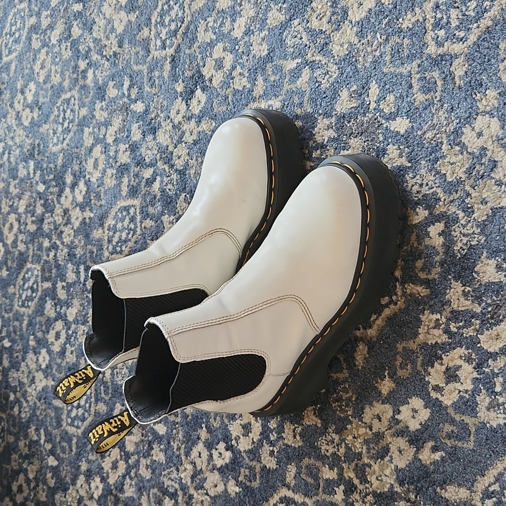 Dr. Marten 2976 smooth leather platinum chelsea boots - 7